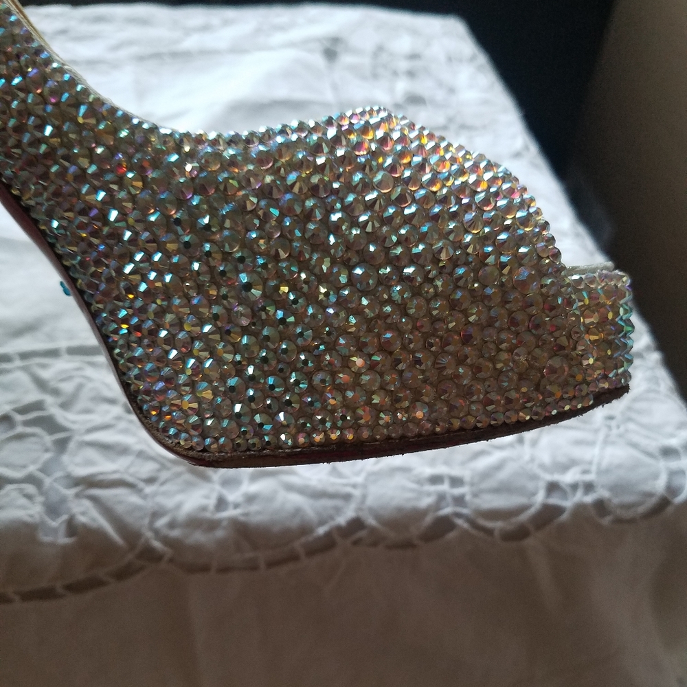 **HP** CHRISTIAN LOUBOUTIN Crystal Pumps - Picture 14 of 15